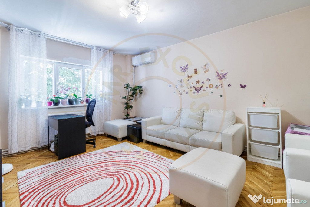 Apartament spatios, cu centrala - langa Mall Vitan
