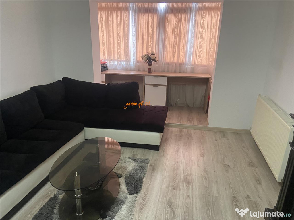 Apartament 4 camere , zona Piata Moldovei -Scoala nr 2 , dec