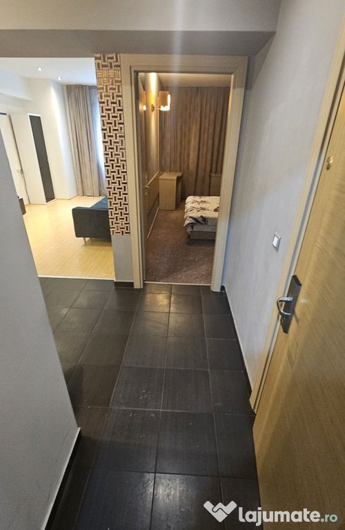 Vând apartament 2 camere Rin Grand