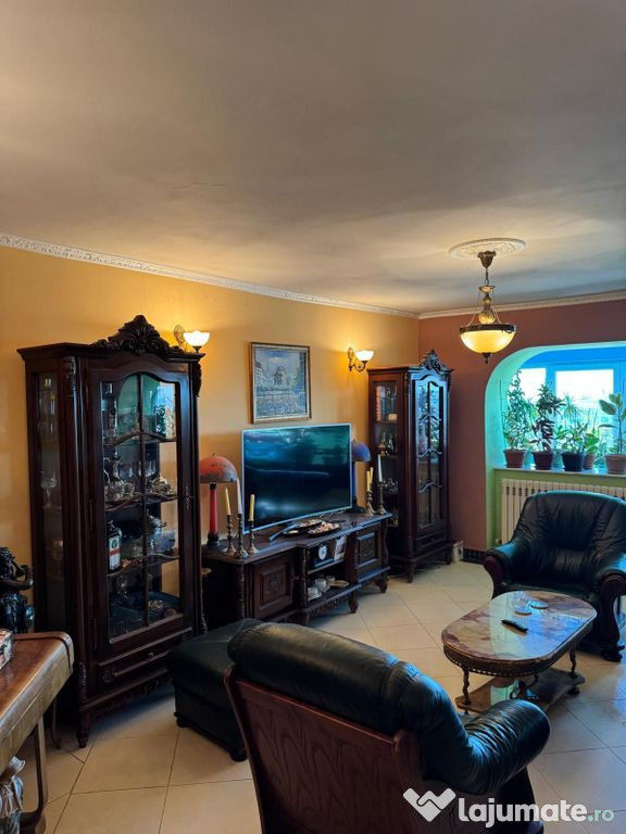 Apartament zona gării cu priveliște mare, port si parc