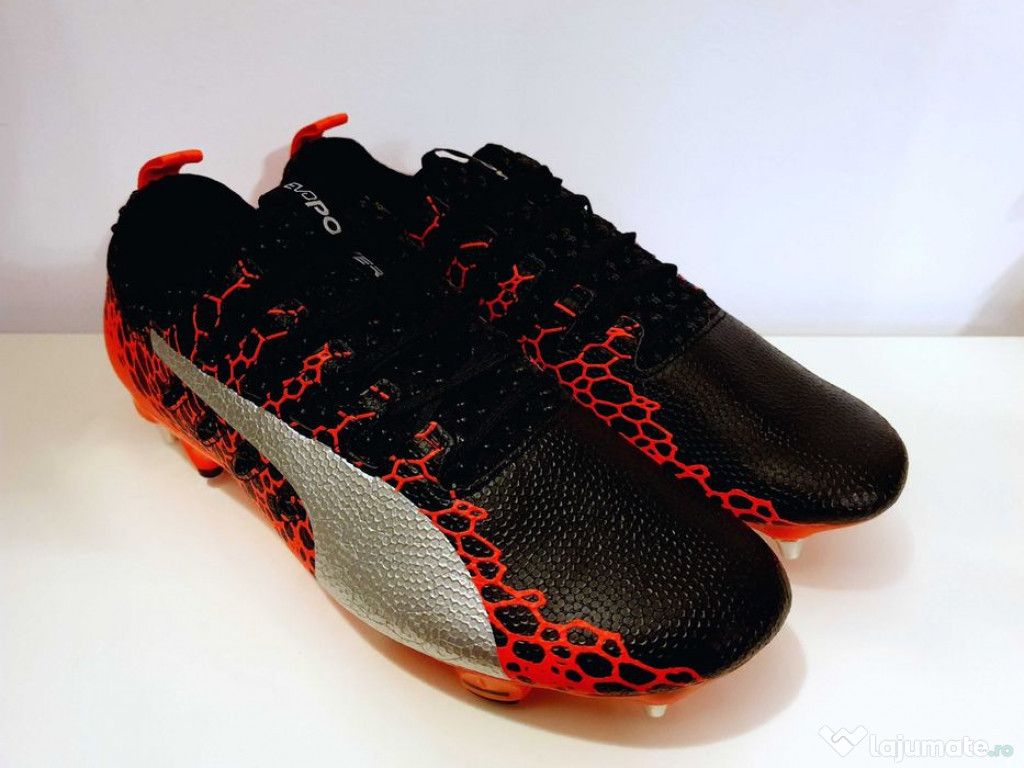 LICHIDARE - Ghete de fotbal Puma/Nike/Adidas - NOI, Cititi Descrierea