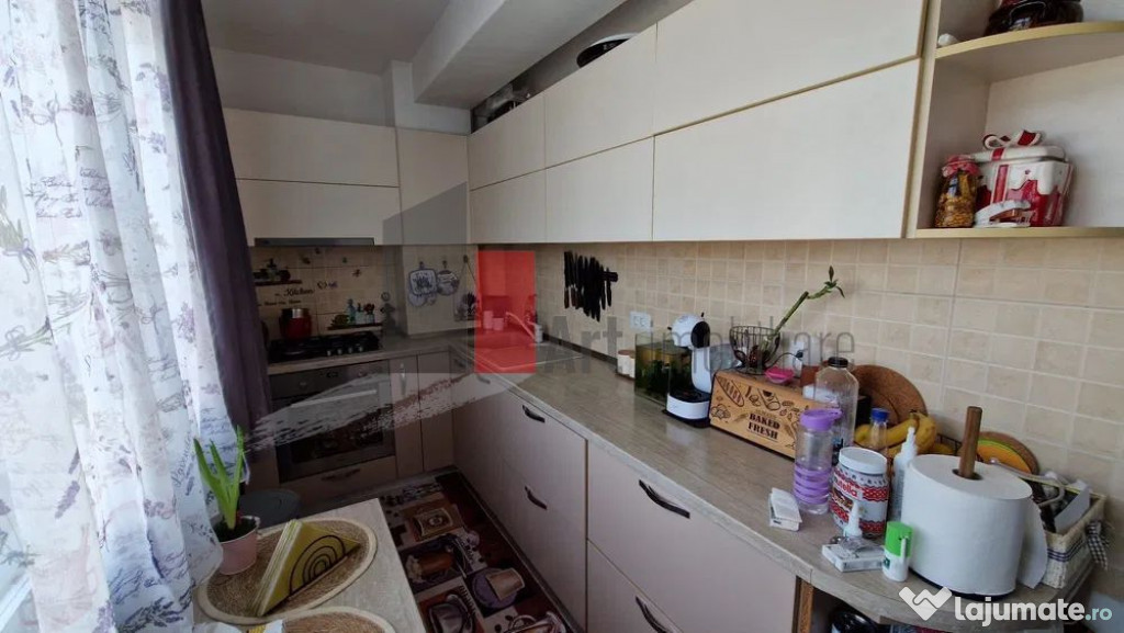Vânzare apartament 2 camere metrou Apărătorii Patriei