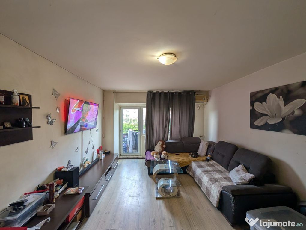 Garsonieră Spațioasă de Renovat în Zona Sebastian - C...