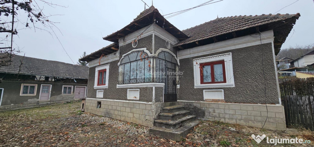 Casa Branesti jud Dambovita, pentru locuit sau casa de vacan