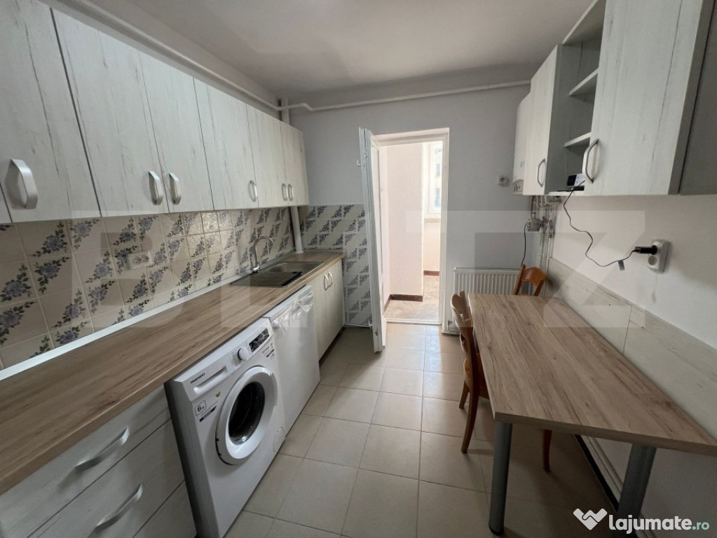 Apartament de închiriat – ultracentral, zona magazinul So