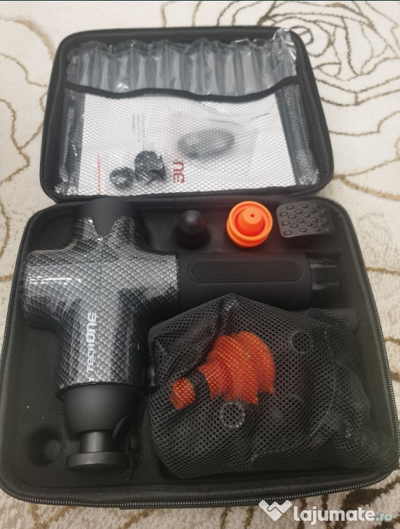 Aparat masaj corp