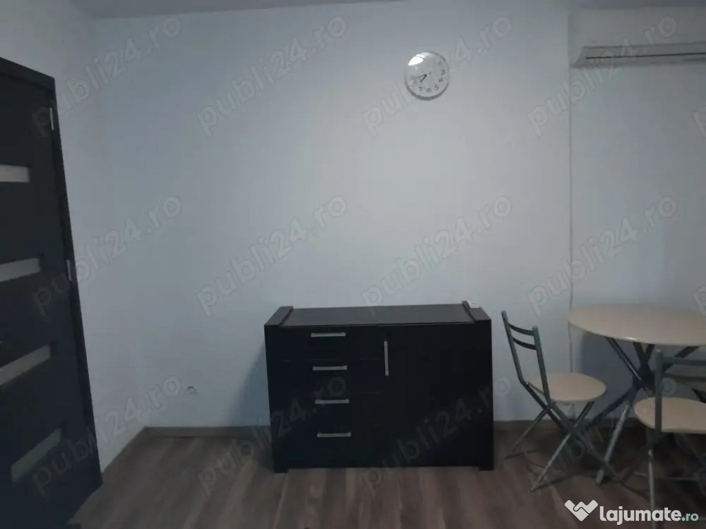 Aparatorii patriei etaj 6 la metrou