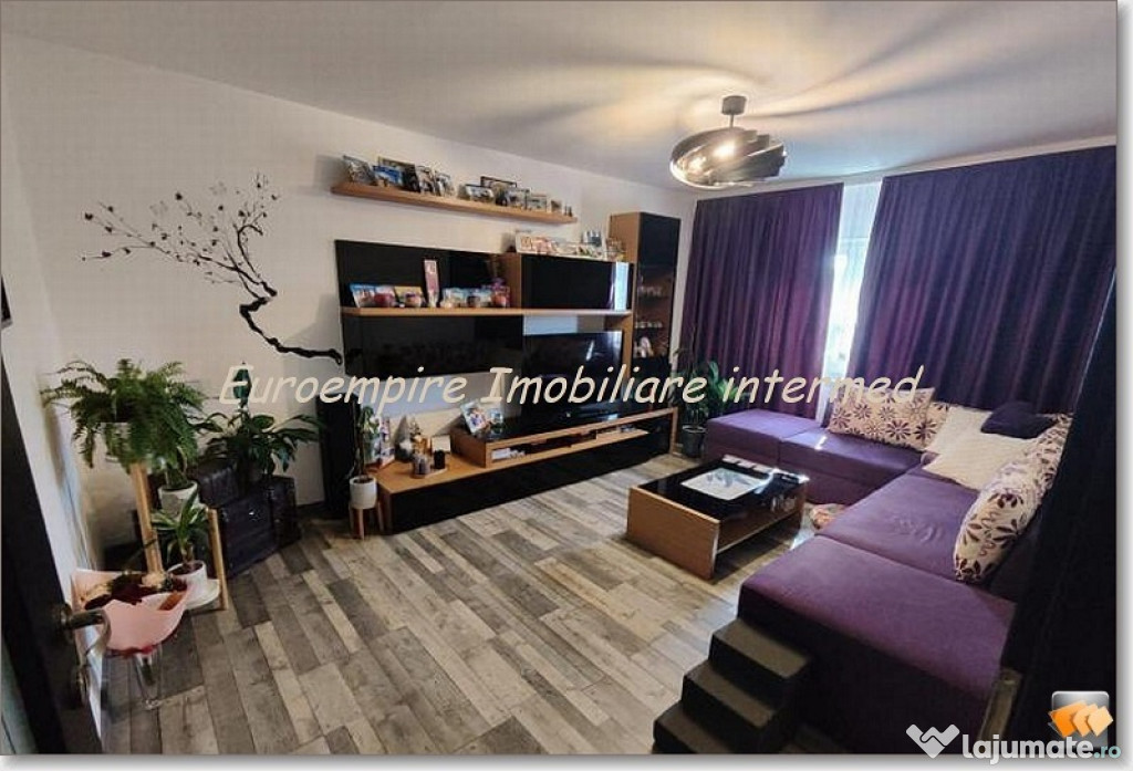 Apartament 3 camere decomandate zona Poarta 6 Constanta