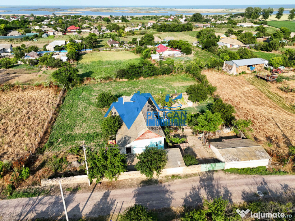 Casa cu teren in Salcioara (Jurilovca) - 2600mp