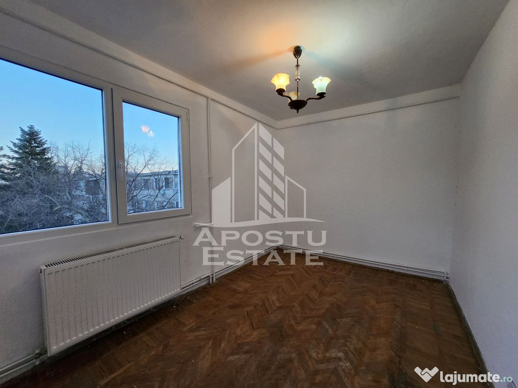 Apartament cu 3 camere, centrala proprie, zona Dacia