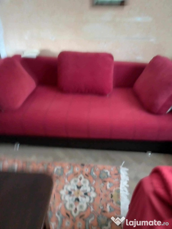 Canapea 3 locuri