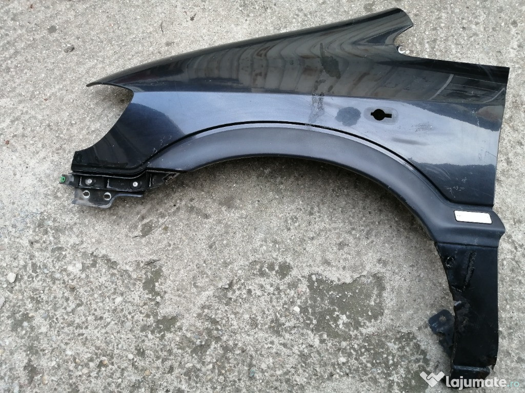 Aripa Opel Zafira stanga