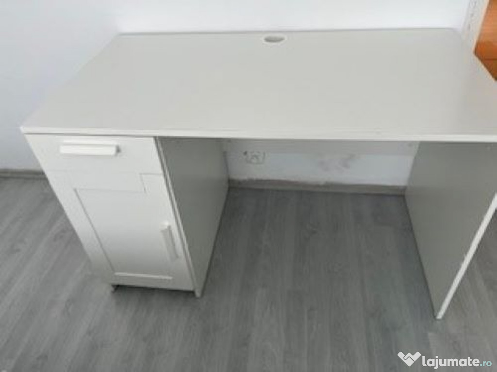 Birou IKEA BRIMNES – 120x52x73 cm – ușor folosit