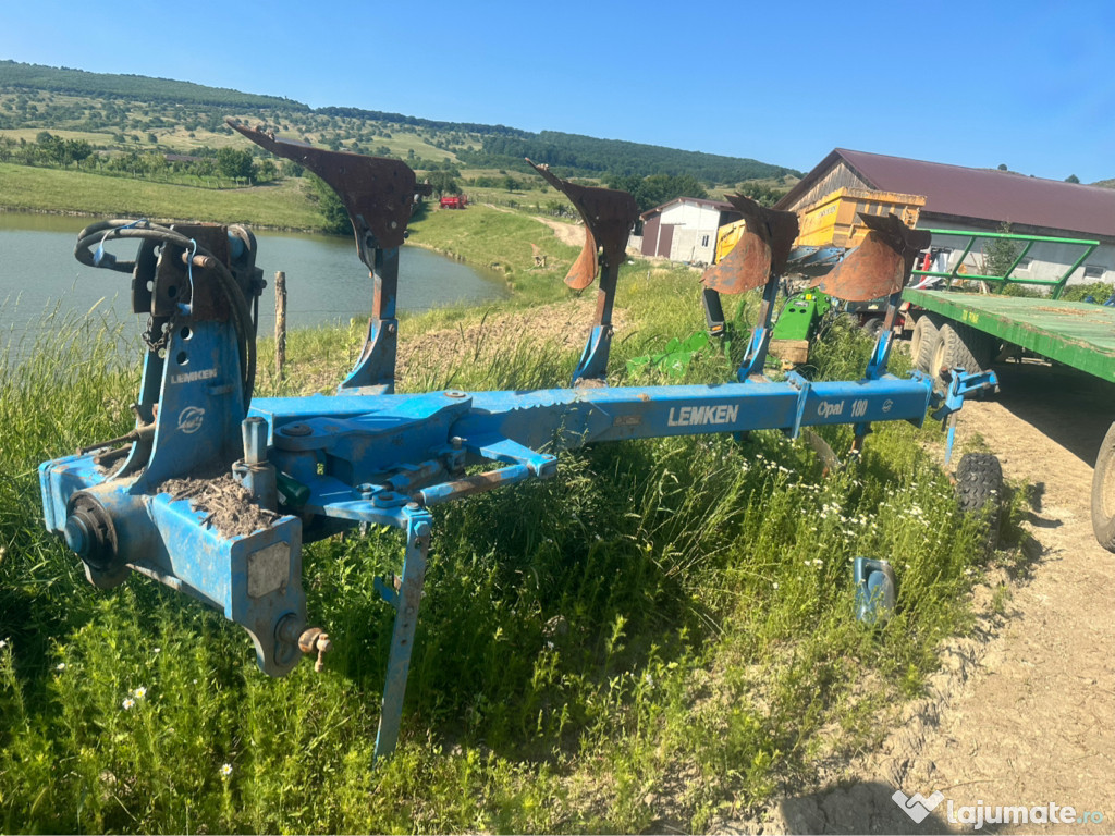 Vând plug lemken