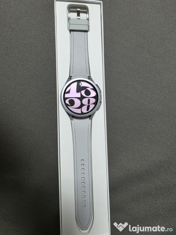 Samsung Galaxy Watch 6 Clasic 47mm + brățară neagră cadou