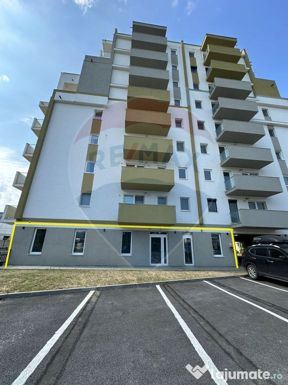 Spațiu comercial/ birouri/salon- DE INCHIRIAT