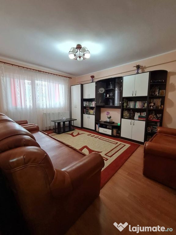 Apartament 3 dec,Micro 20,et 4