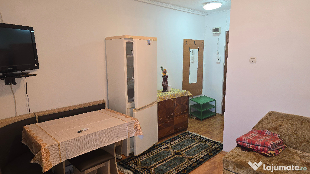 Inchiriez garsoniera in Deva, etaj 3, bloc de 4 etaje izolat exterior,