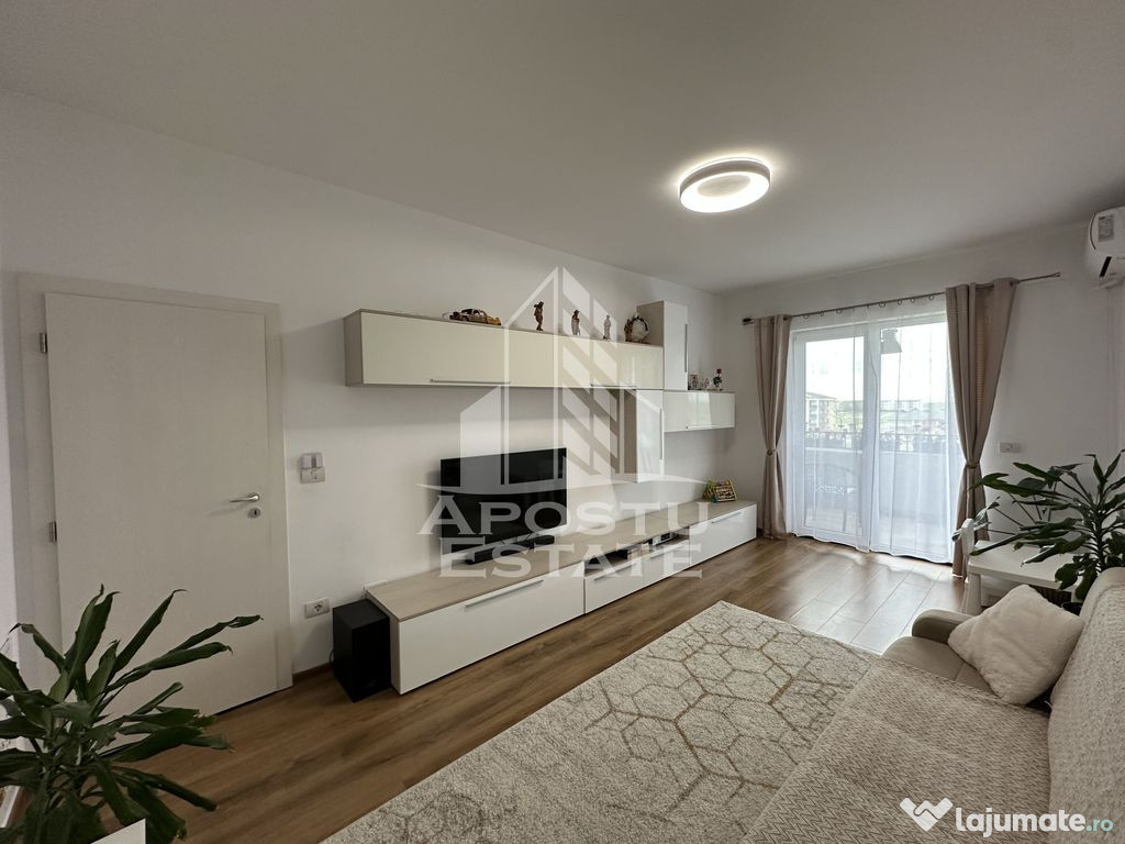 Apartament cu 2 camere si dressing decomandat mobilat si ...