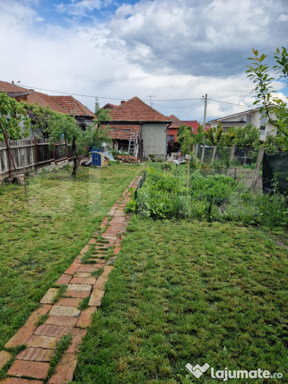 Proprietate de vanzare, cu 2 camere, 46 mp, zona Dambul Rotu