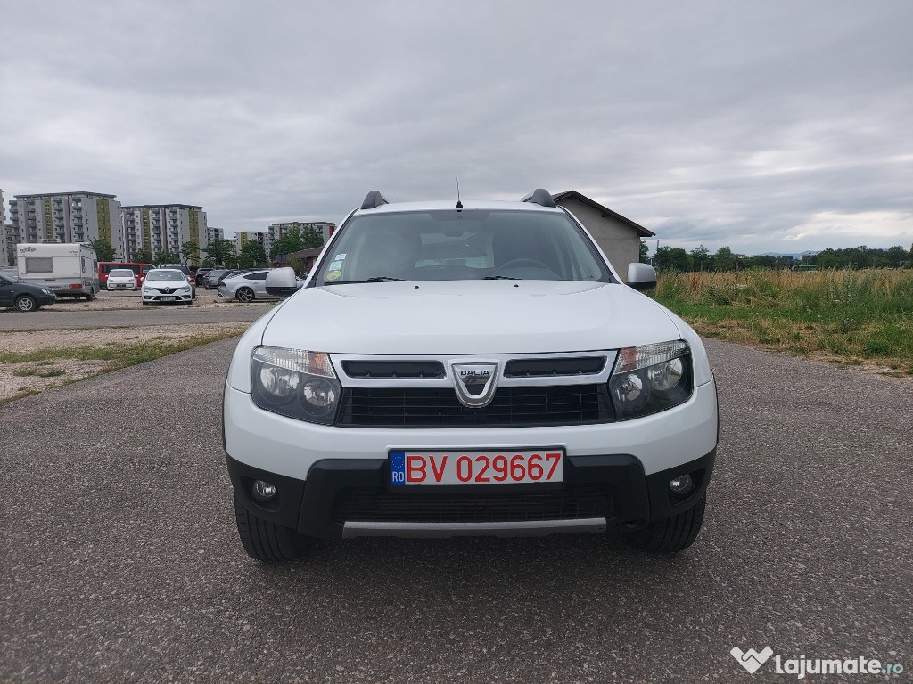 Dacia Duster SUV an 2012 Tractiune 4x4 Diesel km 195000 carte service