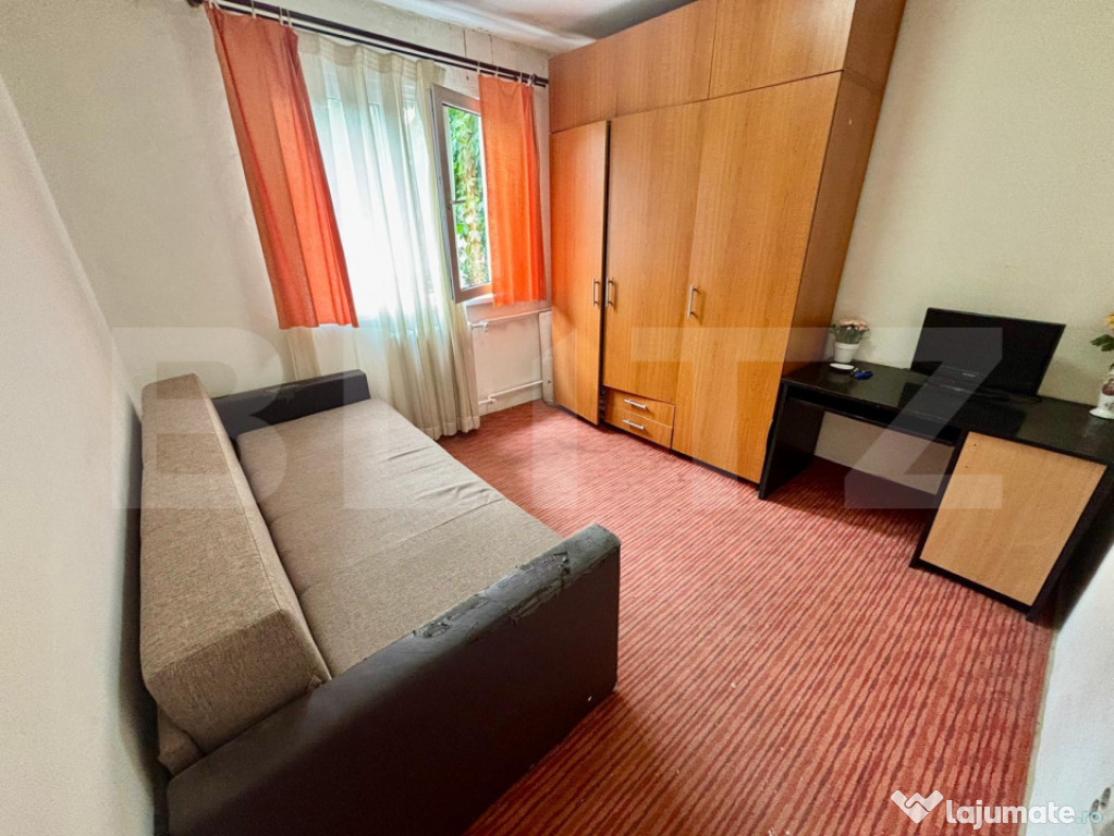 Apartament de vanzare, 4 camere, 57 mp, etaj intermediar, zo