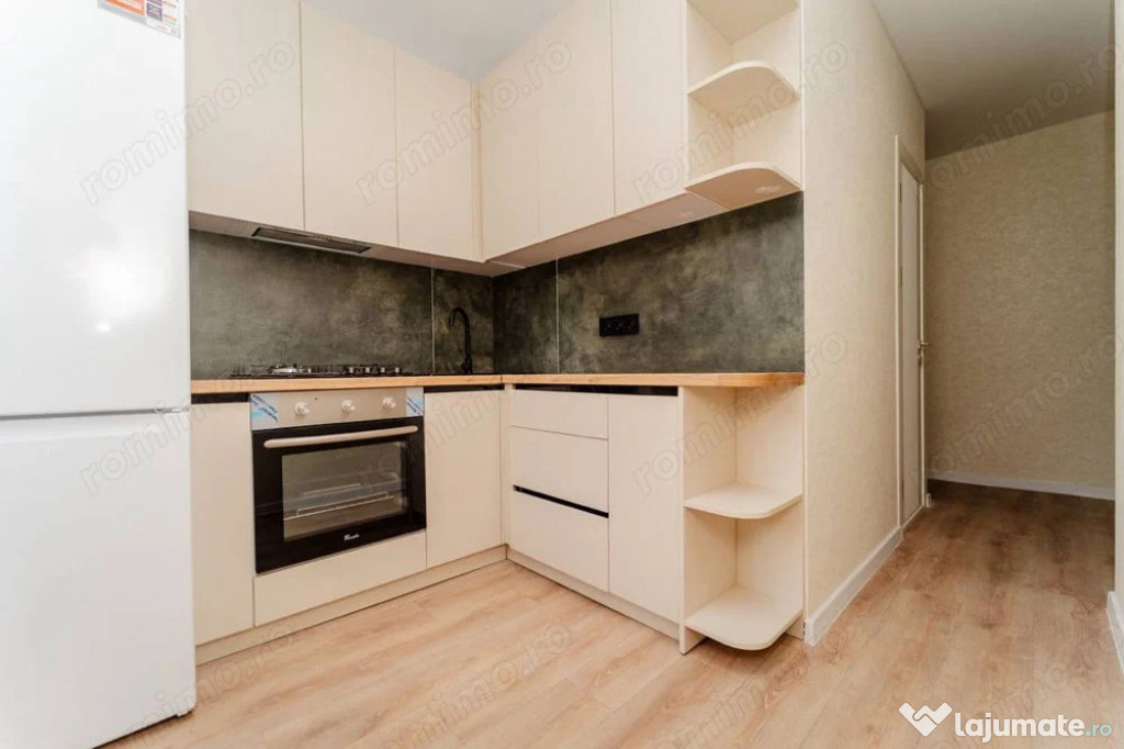 2 camere de vanzare pe Aradului