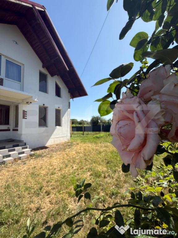Casa cu 3 camere, suprafata utila 105mp,suprafata teren 478m