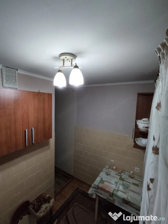 2 camere in zona Sagului