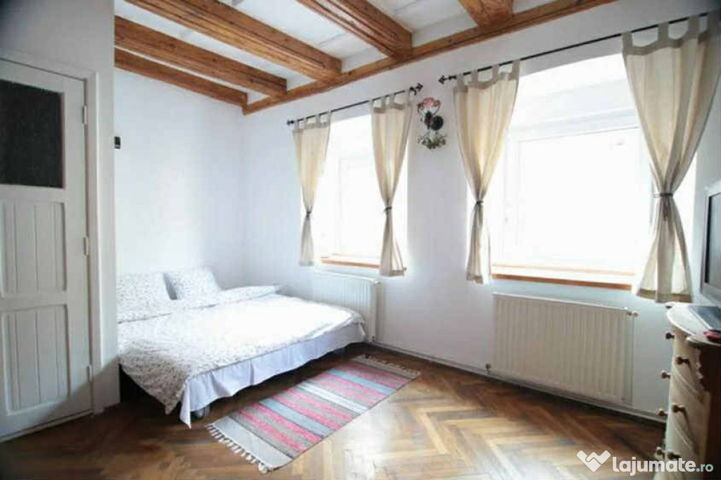 Garsoniera decomandata - zona Centru Istoric