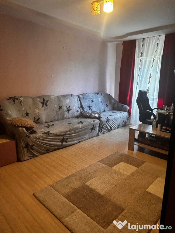 Apartament 3 camere decomandat