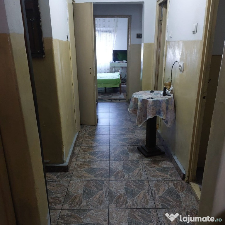 Apartament 4 camere, ultracentral, Rosiori de Vede | 79,65 mp utili