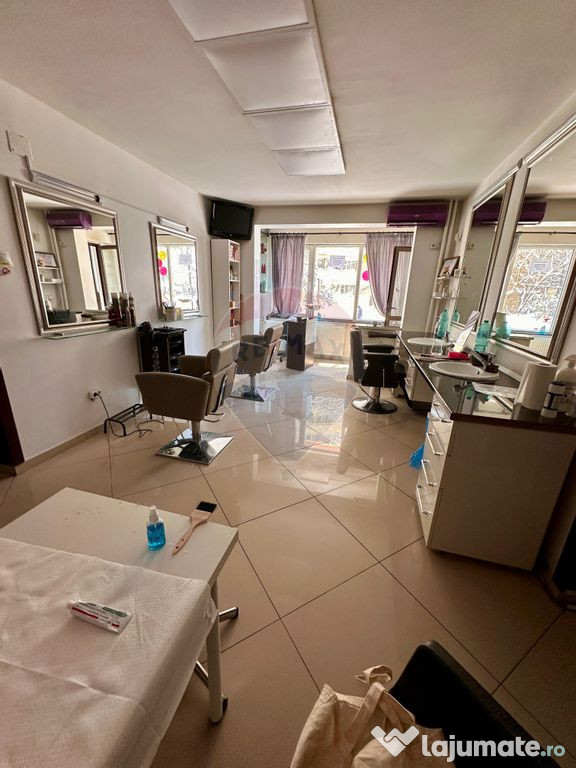 DE VANZARE Spațiu comercial de 60mp în zona Teiul Doamn...