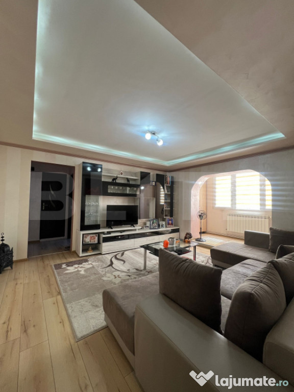 Apartament cu 3 camere, 87mp, zona Câmpia Turzii