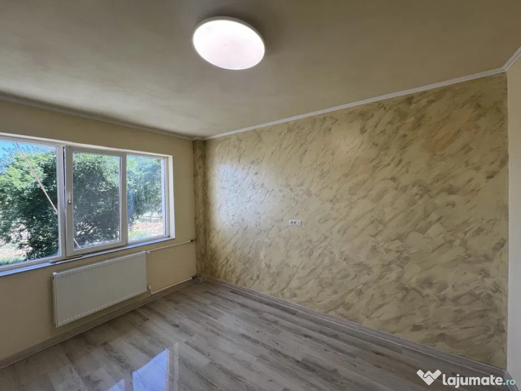 Garsoniera de vanzare zona CET, etaj1, RECENT RENOVATA