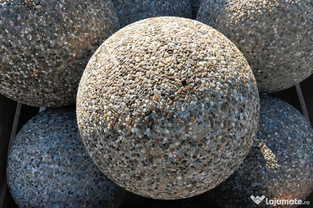 Bolard din beton sferic aspect piatra naturala 32 cm