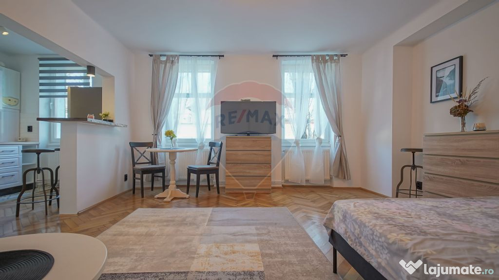 De vanzare apartament renovat lux, cu 1 cameră, fără c...