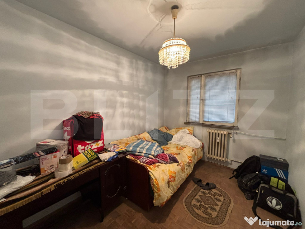 Apartament semidecomandat, 3 camere, zona Niela-Craiovița N