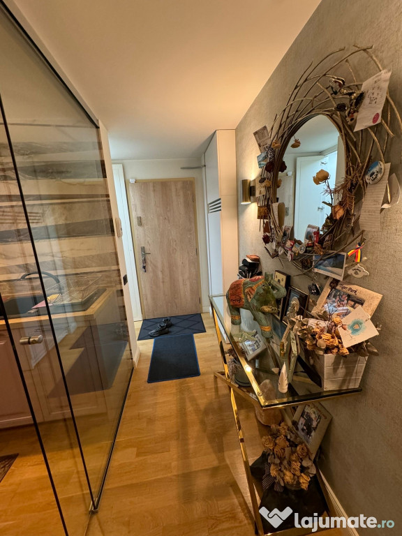 Apartament 3 camere și 2 băi Dr Hacman parter