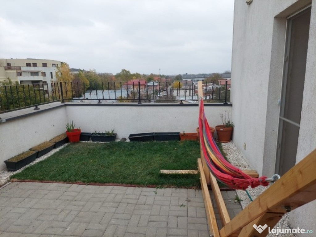 Apartament 3 camere, decomandat, 103mp, Sisesti, 157.000euro