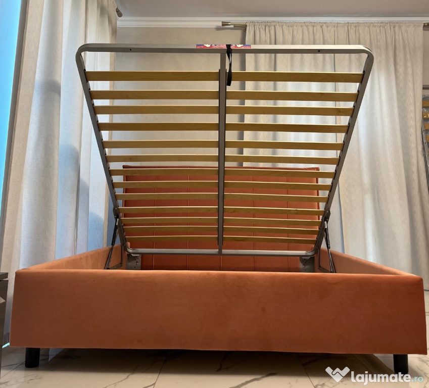 Pat matrimonial luxury, catifea premium, fabricat in Italia