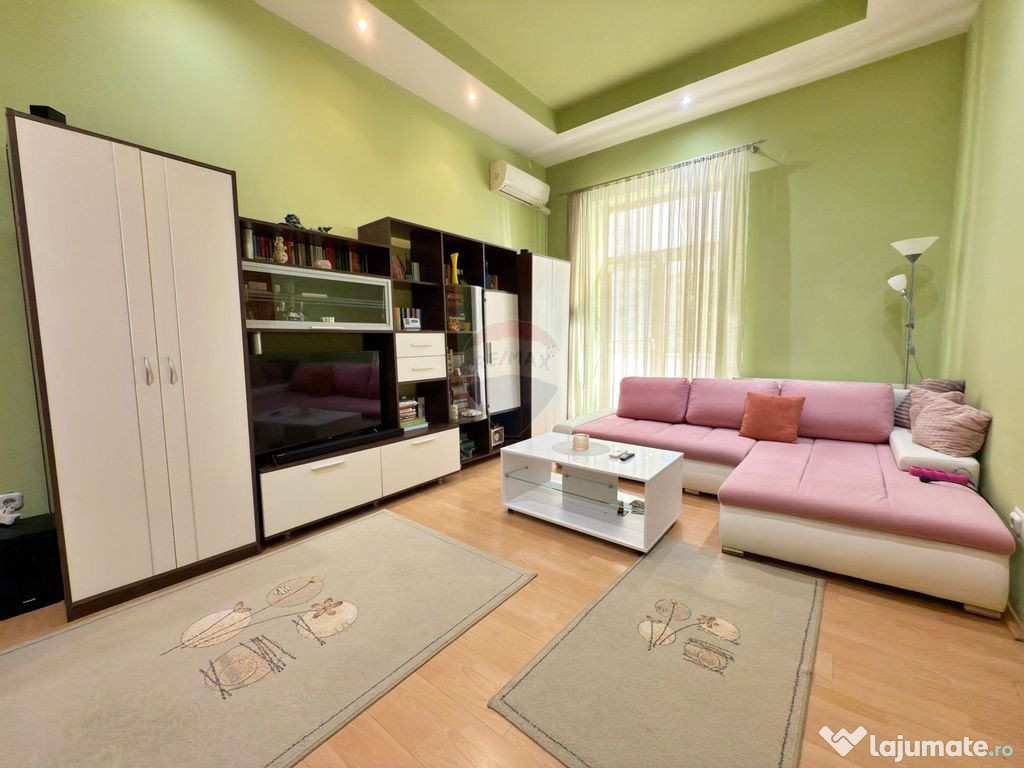 Apartament cu 2 camere de vânzare peste drum de Lacul P?...