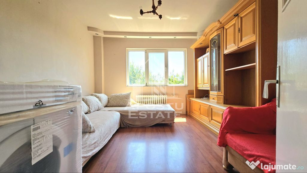 Garsoniera Str Ursului Etaj intermediar