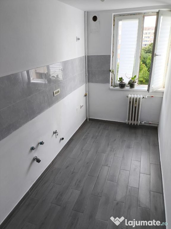 Apartament 3 camere decomandat Obregia Aliorului