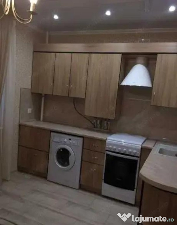 Garsoniera in zona Izvor
