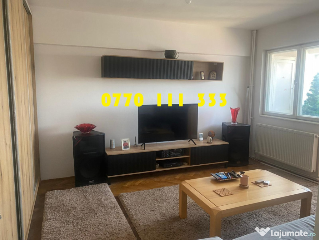 Apartament 2 camere decomandat, zona Centrala, etaj intermed