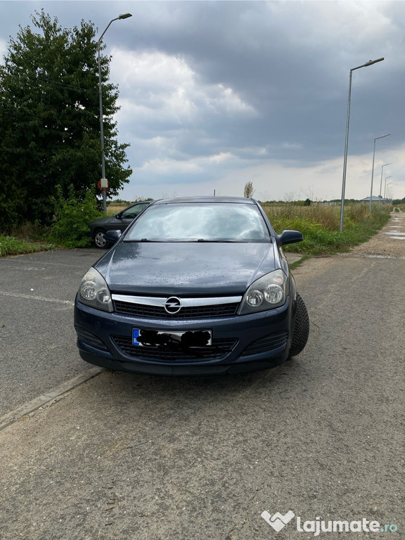 Opel Astra GTC coupe