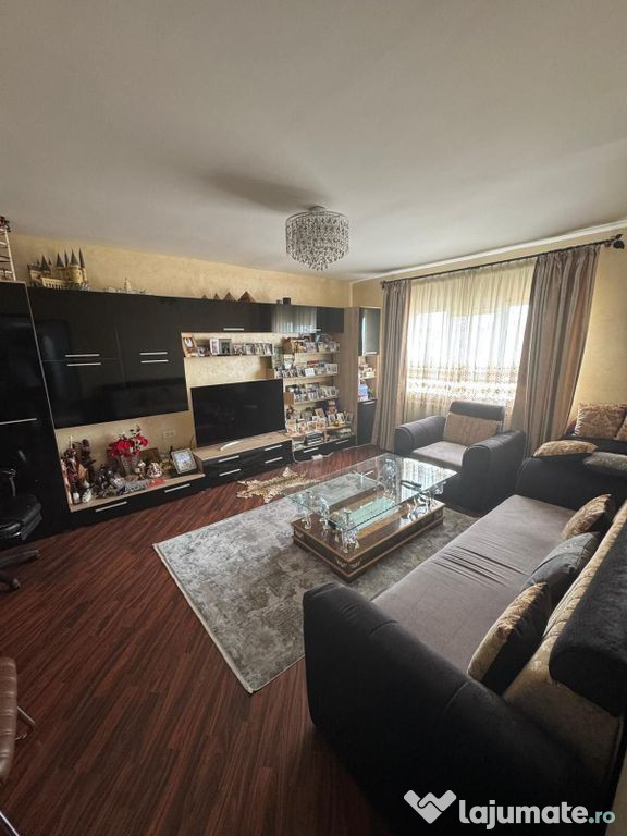 Apartament 3 camere, decomandat, Zona Inel 2