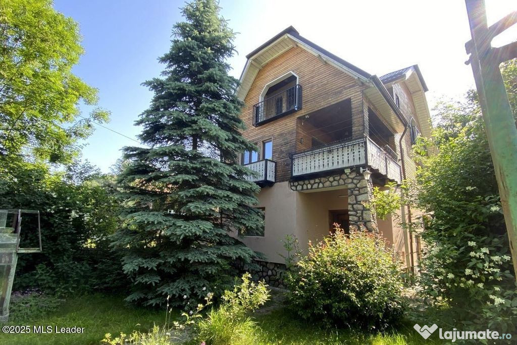 Bran - Casa pe strada Valea Portii. 223 mp, 4 dormitoare