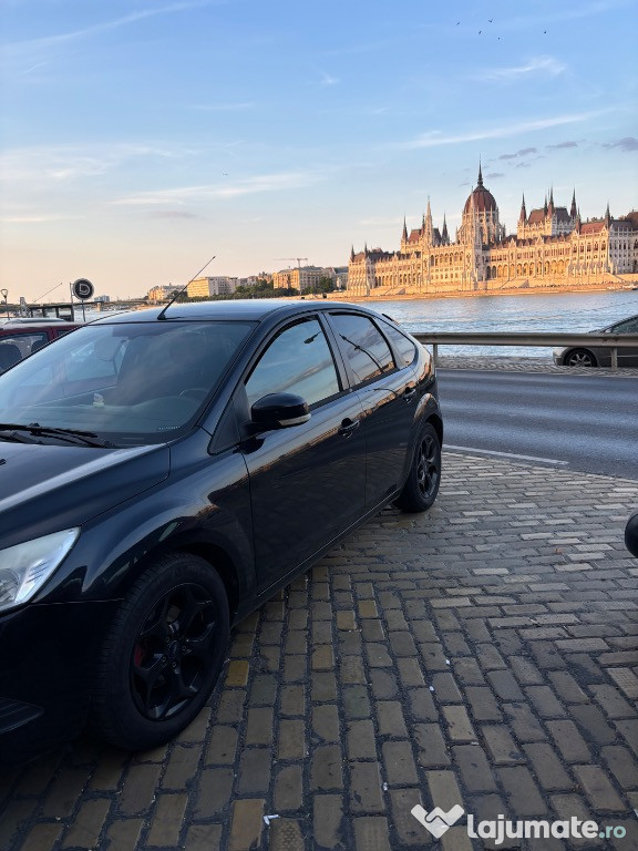 Vând Ford Focus 2010